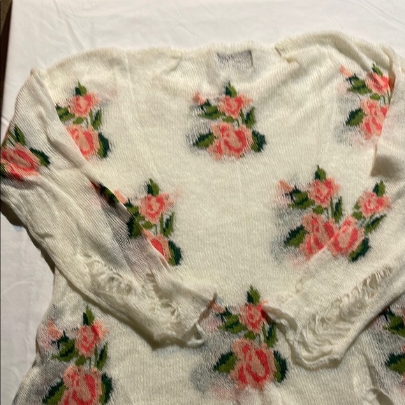 Wildfox White and Pink Floral Sweater - Picture 12 of 14